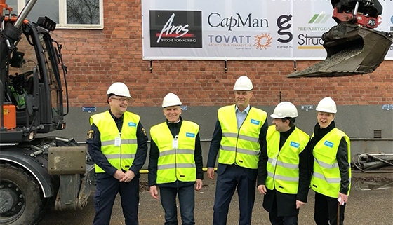 Aros tar första spadtaget med Capman och Assa